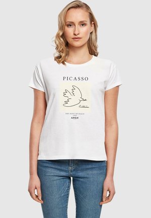 White cotton T-shirt featuring a black line drawing of a dove and text reading “PICASSO THE DOVE OF PEACE 1949 A.P.O.H.” in black and beige.