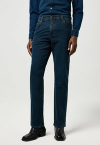 Wrangler TEXAS - Vaqueros rectos - blue oxide