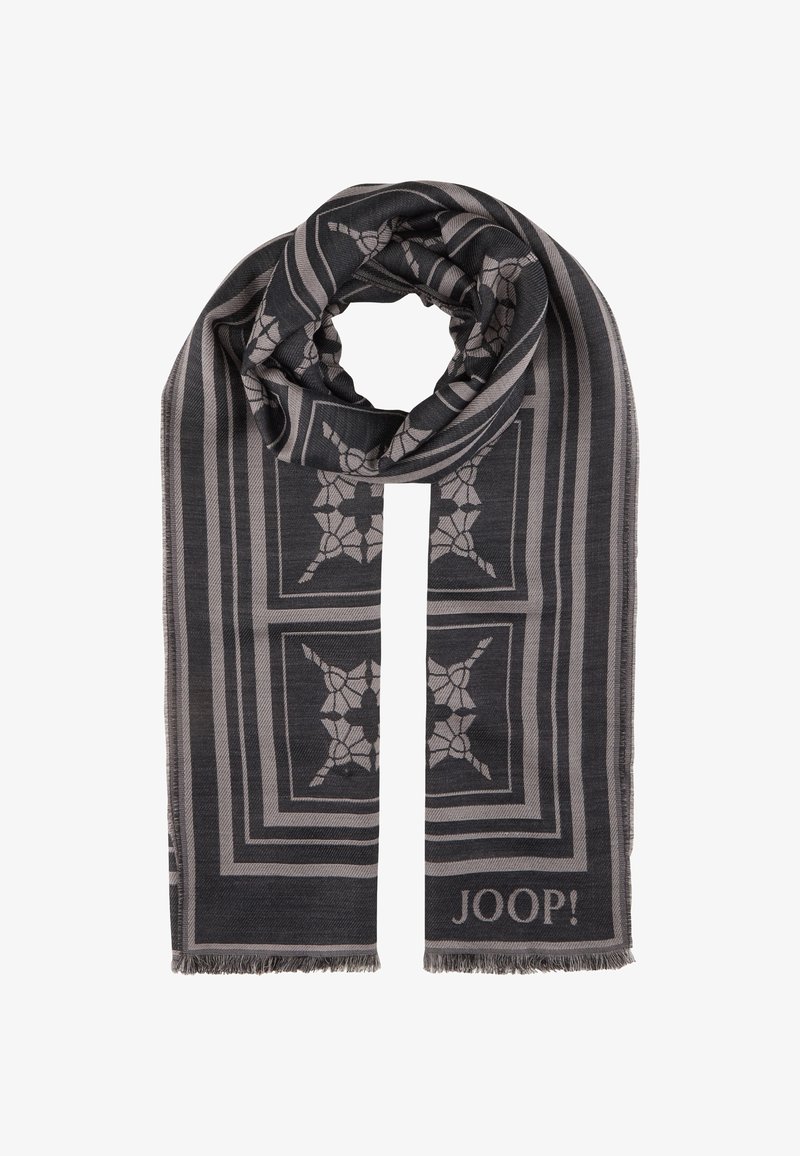 Écharpe gris foncé avec des motifs floraux géométriques gris clair, des rayures, des bords frangés et le mot JOOP! à une extrémité.