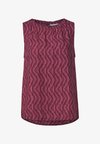 BLUSENTOP MIT GERAFFTEM RUNDHALS - Blouse - blush berry