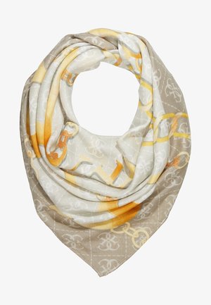 Vierkante sjaal met beige, witte en gele ketting- en logopatronen, gevouwen en losjes in een cirkelvorm gelegd.