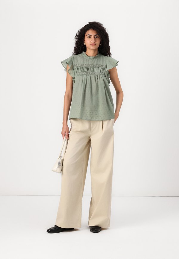 ONLKATTI DOBBY - Blouse3