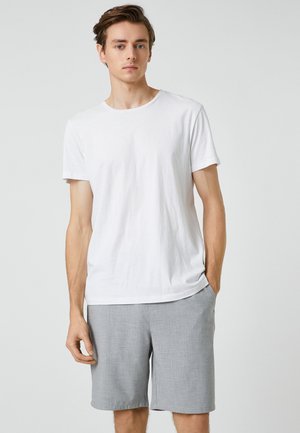 BASIC POCKET DETAILED.. - Szorty