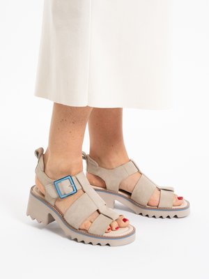 ara, Platform sandals - sand