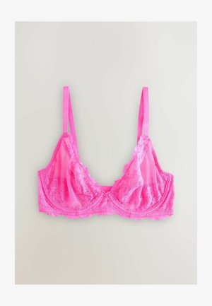 Rózsaszín csipke és hálós bralette, állítható pántokkal, virágmintákkal, fodros díszítéssel és sima textúrával, alátámasztó huzalokkal.