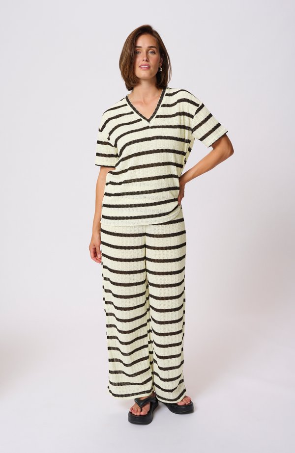 KAEDITH  - Basic T-shirt2