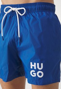 HUGO PAOL - Peldēšanas šorti - medium blue