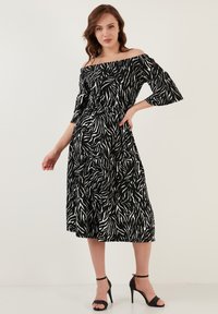 LELA Slim Fit - Dnevna haljina - metallic black