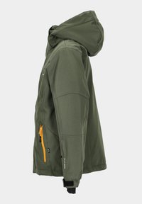 Grön utomhusjacka med huva, med en orange dragkedjeficka, justerbara ärmslut och en slät, strukturerad yta.