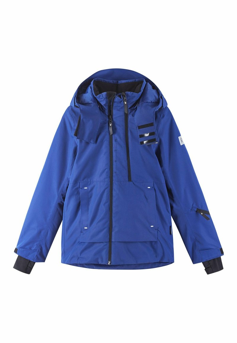 Blaue Outdoor-Jacke mit Kapuze, Frontreißverschluss, mehreren Taschen, schwarzen und reflektierenden Akzenten sowie elastischen Bündchen für einen sicheren Sitz.