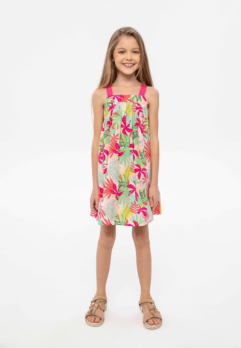 Robe sans manches colorée avec un motif floral dans des tons de vert, rose et jaune. Présente un design froncé et des bretelles rose vif.