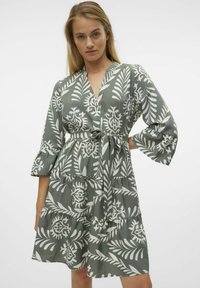 Vero Moda ZERA  - Dnevna haljina - laurel wreath