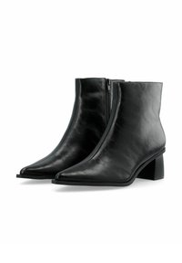 Bottines en cuir noir avec un bout pointu, texture lisse, fermeture éclair latérale et un petit talon carré. Design simple et minimaliste.