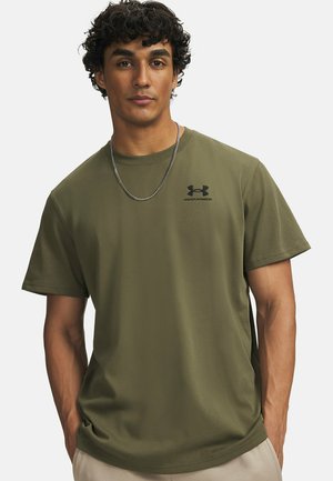 Under Armour, S UA LOGO EMBROIDERED HEAVYWEIGHT SHORT SLEEVE - Print T-shirt - marine od green