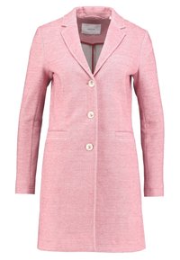Blazer rosa chiaro con colletto a punta, tre bottoni frontali, due tasche laterali e tessuto testurizzato per una maggiore dimensione.
