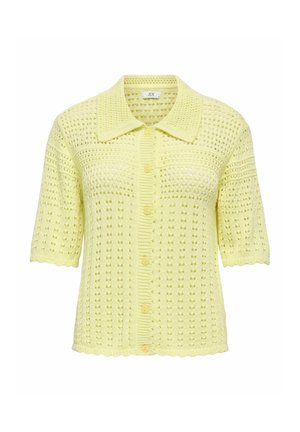 Cardigan court en crochet jaune clair à manches courtes avec un col pointu et une fermeture boutonnée devant, présentant un délicat motif ajouré.