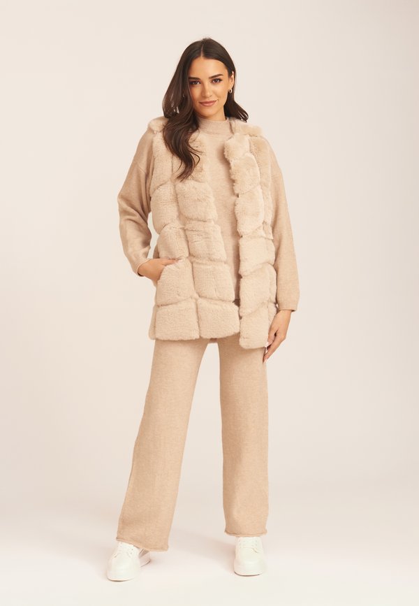 BOX CUT - Waistcoat - stone3