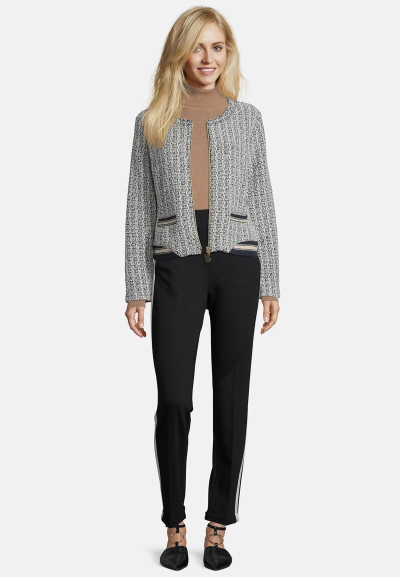 Damen Leichte Jacken | Betty Barclay Blazer dark blue/white/dunkelblau - SK46673 Damen Leichte Jacken | Betty Barclay Blazer dark blue/white/dunkelblau - SK46673