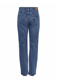 Blå denimjeans med rak passform, med en midje som sitter mitt emellan, två bakfickor och en brun läderpatch på midjebandet.