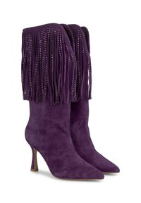 Bottines en suede violet avec un nez pointu, présentant un design à franges orné d'accents brillants sur le dessus. Talon aiguille.