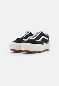 Vans OLD SKOOL STACKED - Zapatillas - black/blanc