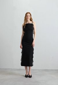Vaillant BARE BACK DRESS WITH LACE DETAIL - Cocktail φόρεμα / Φόρεμα για πάρτι - black sheath