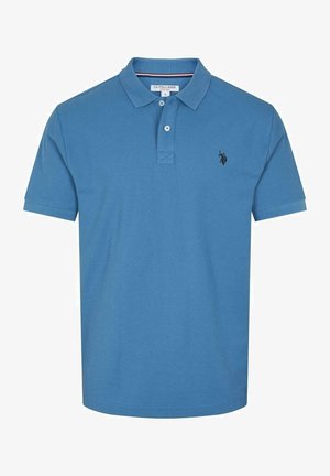 Blauw poloshirt gemaakt van gestructureerde stof, met een kraag, een knoopsluiting met twee knopen en een klein geborduurd logo op de linkerborst.