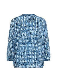 Blau gemusterte Bluse mit unterschiedlichen kreisförmigen Designs in dunklen und hellen Blautönen, mit lockerem Schnitt und 3/4-langen Ärmeln.