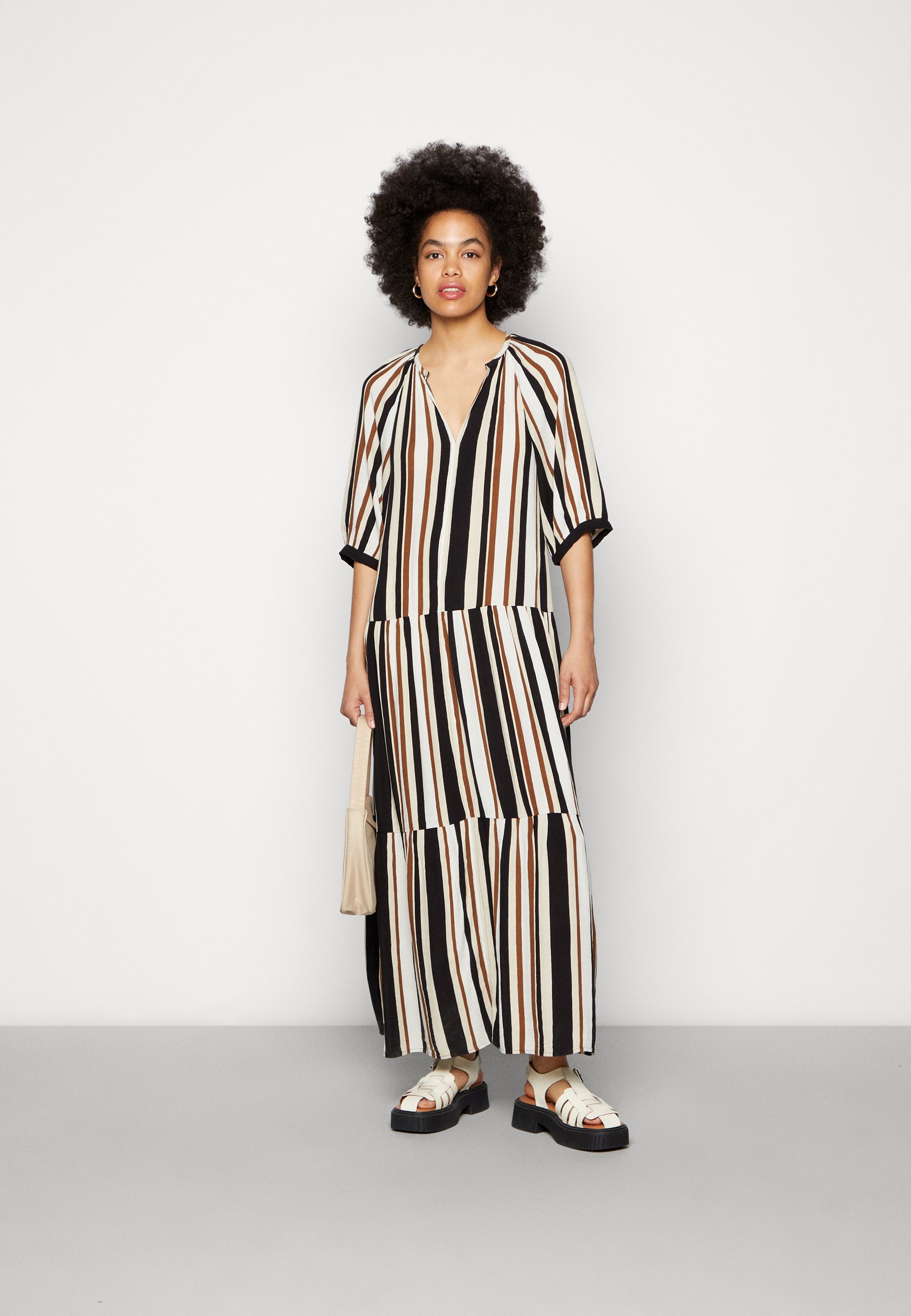 Soaked in Luxury ZAYA FLOWY DRESS 