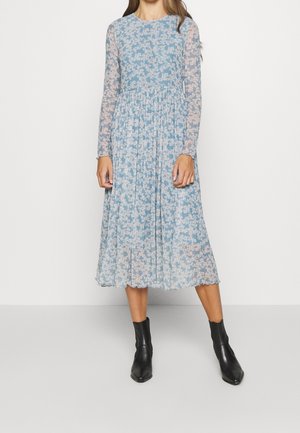 Nümph Robe longue - light blue