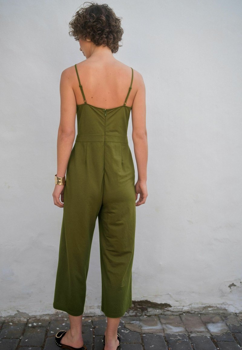 Next SLEEVELESS Jumpsuit khaki green/grün Zalando.ch