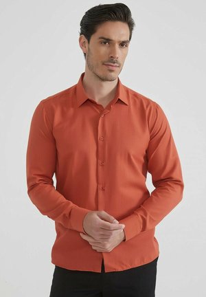 Yves Enzo CONFORT - Chemise - terracotta