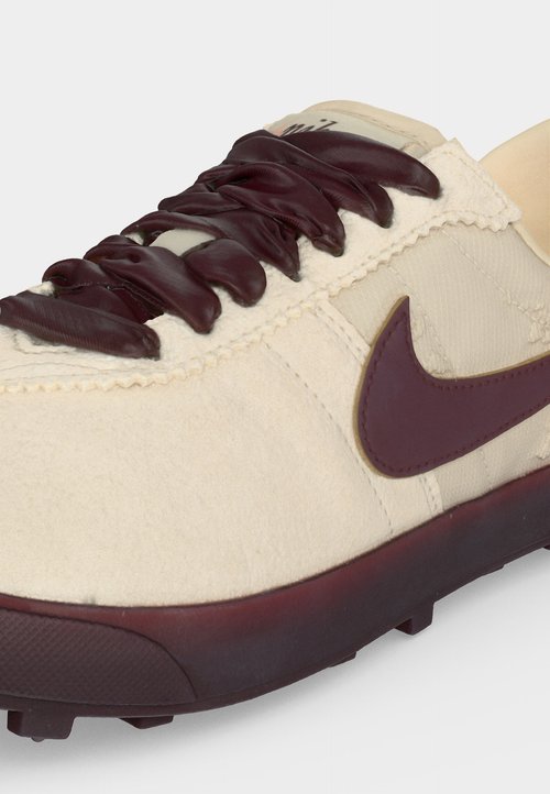 Nike Astrograbber Leather SE — photo 7