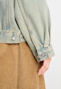 Edwin TRUCKER JACKET UNISEX - Džinsa auduma jaka - blue/terra wash