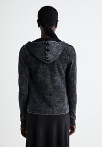 Weekday Strickjacke - black