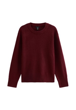 Bordeaux gebreide trui met ronde hals, geribbelde manchetten en zoom. De stof lijkt zacht met een textuurafwerking.