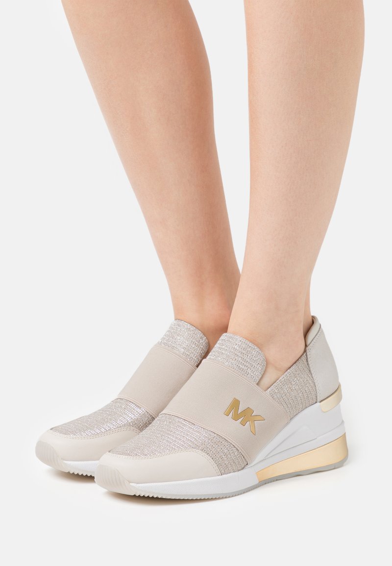 MICHAEL Michael Kors - FELIX TRAINER EXTREME - Sneakers - champagne, Forstør