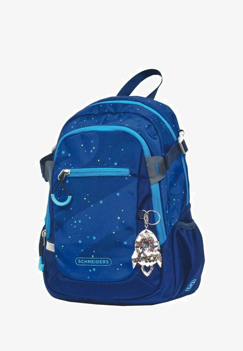 Zaino blu navy con accenti blu, tessuto a motivo stellato, tasca frontale con zip, tasche laterali in rete e un accessorio a forma di razzo argentato.