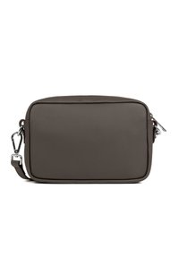 Borsa a tracolla in pelle marrone con forma rettangolare. Dotata di una tracolla removibile e una texture liscia. Accenti metallici in argento.