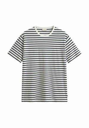 T-shirt blanc à manches courtes avec des rayures horizontales noires espacées de manière uniforme, col rond et une petite étiquette de marque près de l'ourlet inférieur.