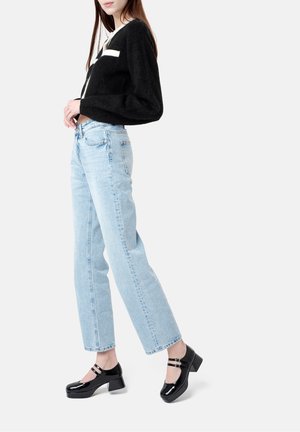 L37 Plateaupumps - black