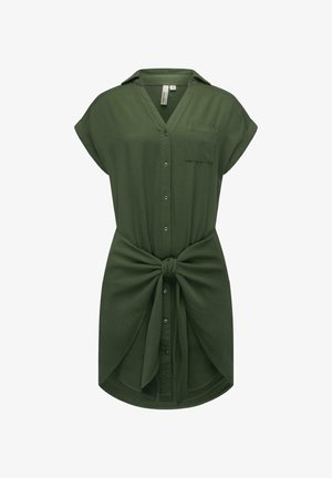 Abito fino al ginocchio, a maniche corte, in tessuto verde scuro. Presenta una chiusura con bottoni frontale, colletto, tasca sul petto e dettaglio in vita con fiocco. Tessuto liscio.