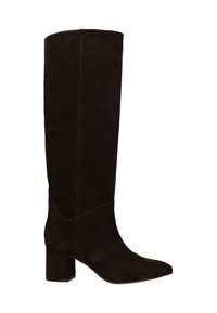 Botte en daim marron arrivant jusqu'aux genoux avec un bout carré et un talon épais. Texture lisse avec un subtil détail de couture sur le côté.