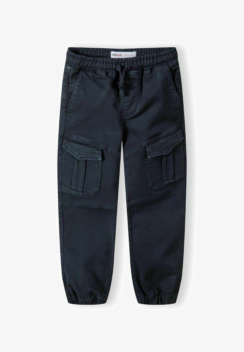 Čierne cargo nohavice s elastickým pásom, šnúrkou a viacerými postrannými vreckami. Tkanina sa zdá byť hladká s jemným leskom.