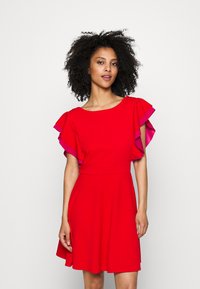 WAL G PETITE MAX SKATER - Kokteilikleit/peokleit - red/fuchsia