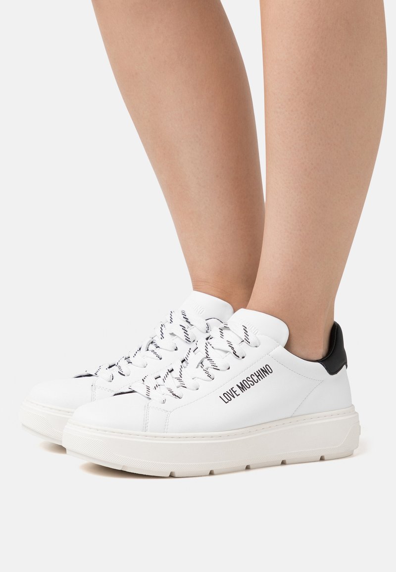 Love Moschino Trainers white Zalando.co.uk