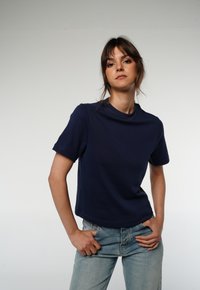 Basic T-shirt - navy