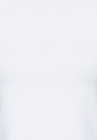 Vero Moda Petite VMPANDA  - Základné tričko - bright white