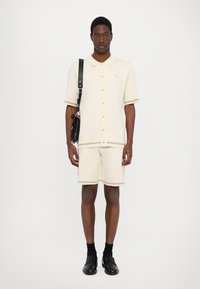 Filling Pieces SHIRT CLASSIC UNISEX - Užsagstoma palaidinė - antique white