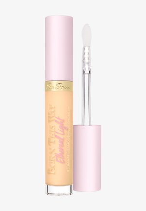Too Faced BORN THIS WAY ETHEREAL LIGHT CONCEALER - Concealer - graham cracker